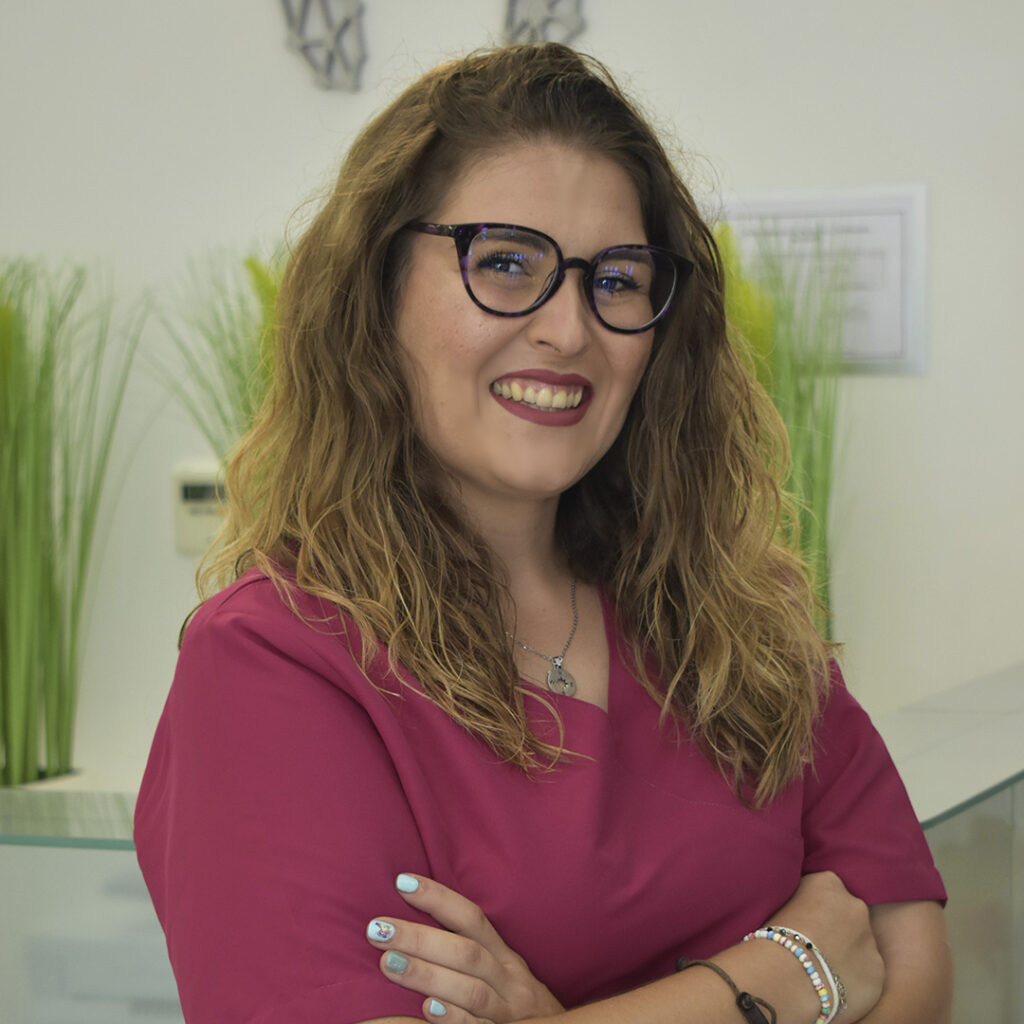 Laura González. Higienista bucodental. Auxiliar dental. Centro Dental Dra. Mayte Montesinos - Dentistas en Pilar de la Horadada, Alicante