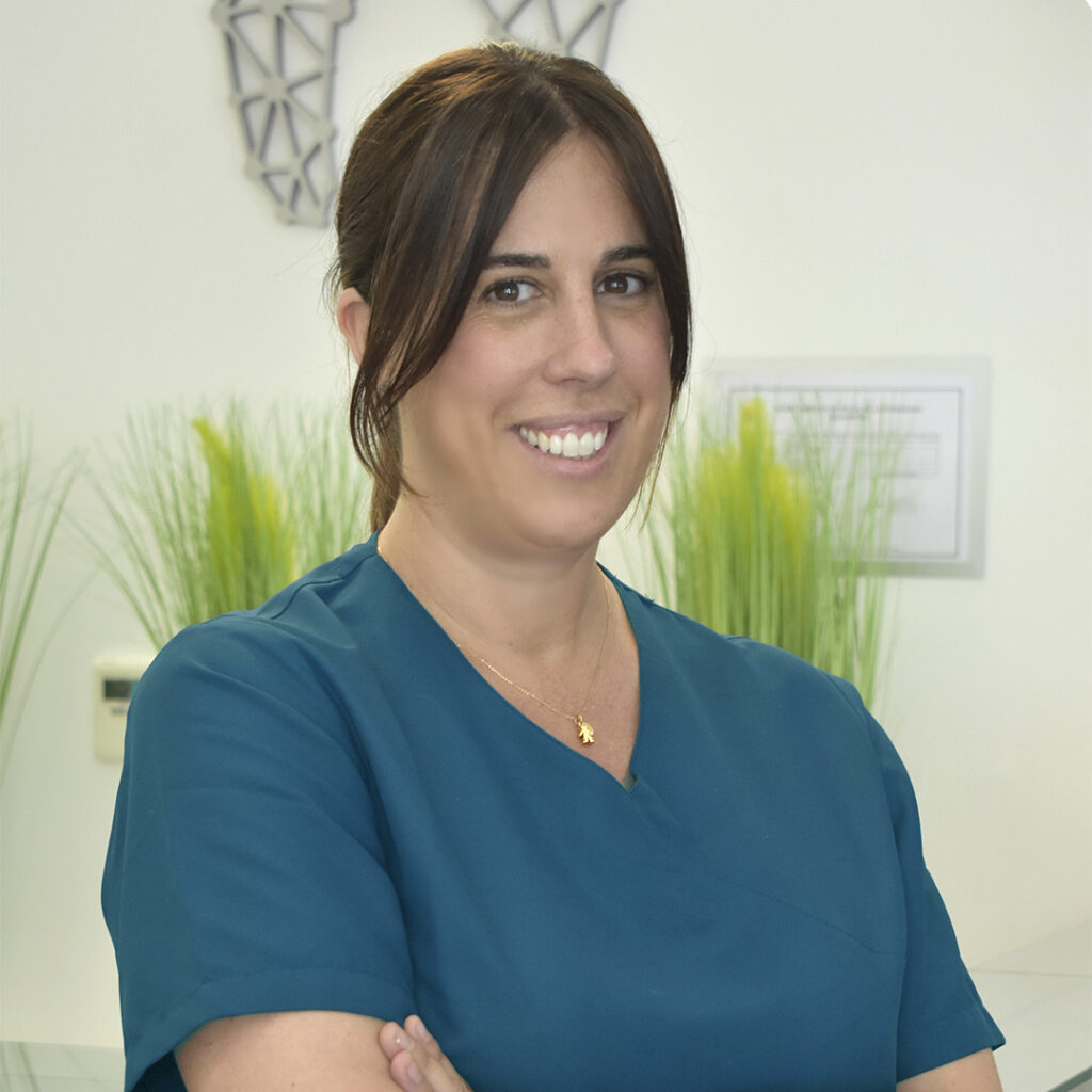 Dra. Rosa Torralba.. Centro Dental Dra. Mayte Montesinos - Dentistas en Pilar de la Horadada, Alicante